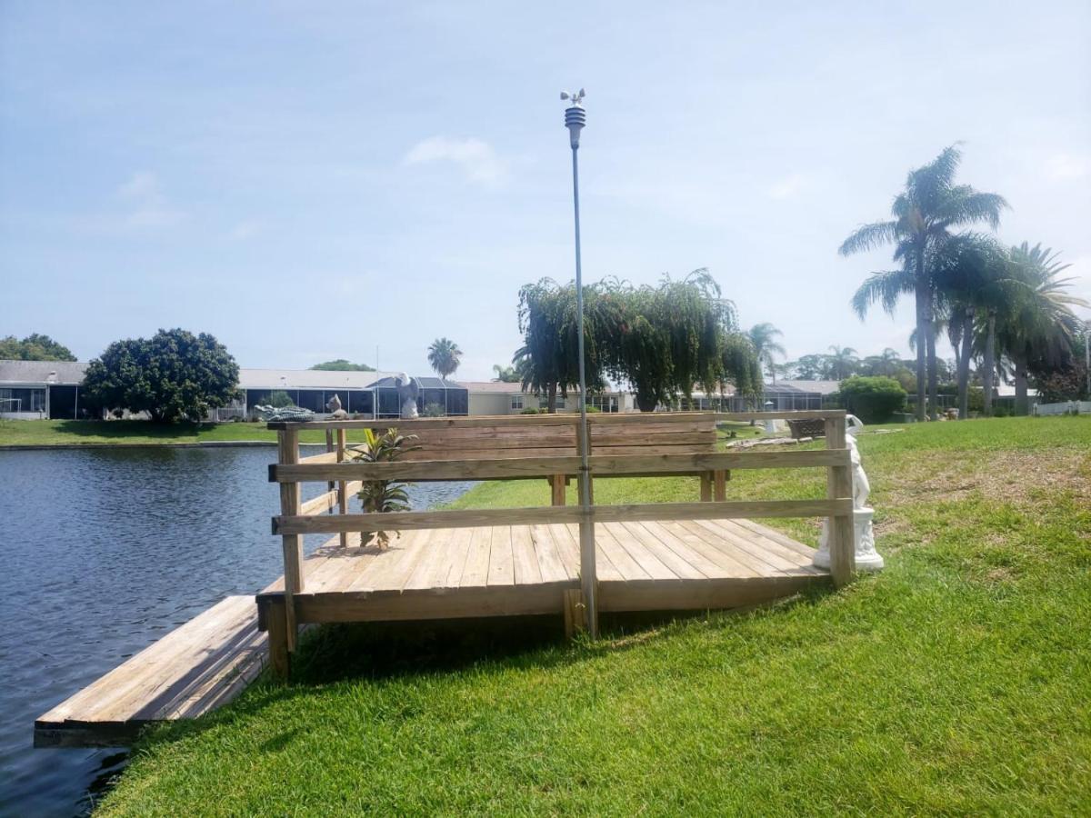 ホリデーNear Clearwater And Tarpon Spring With Water Viewアパートメント エクステリア 写真